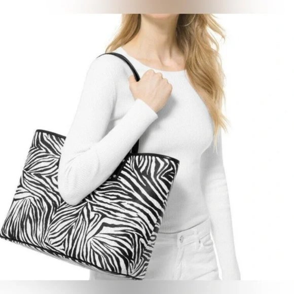 Michael Kors Carter Large Tote Bag - Zebra Print - Designer - NWT - Picture 3 of 7